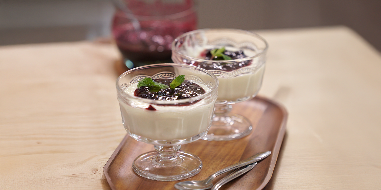 Manjar de Coco com Frutas Vermelhas